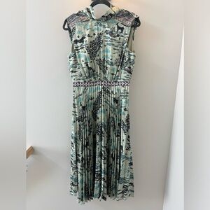 Saloni green silk “Fleur” dress with cheetah, tiger print US size 8